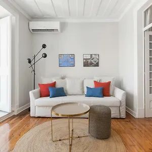 Apartment Charming Rua Da Rosa 33, Lisbon