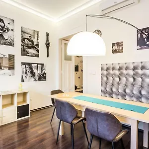 pop-arts-studios.inbudapesthotels.com/